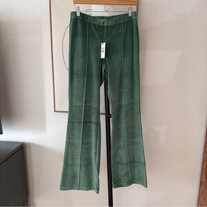 NWT‎ RE/DONE x Hanes Green Velour Flare Pants Pintuck Seam 771-08WFLRPNT Small